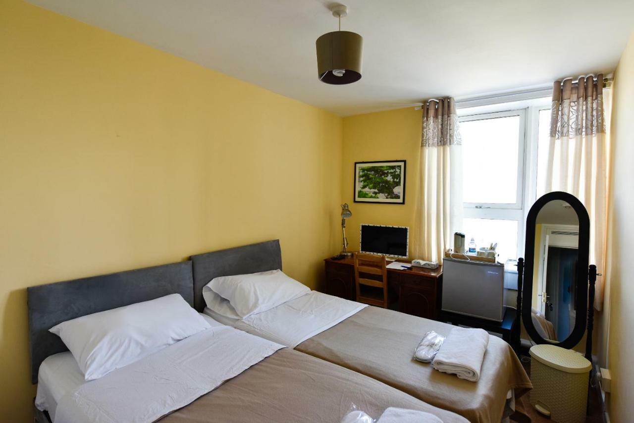 Bray Guest * Londen
